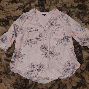 Women's TORRID light pink blouse size 2